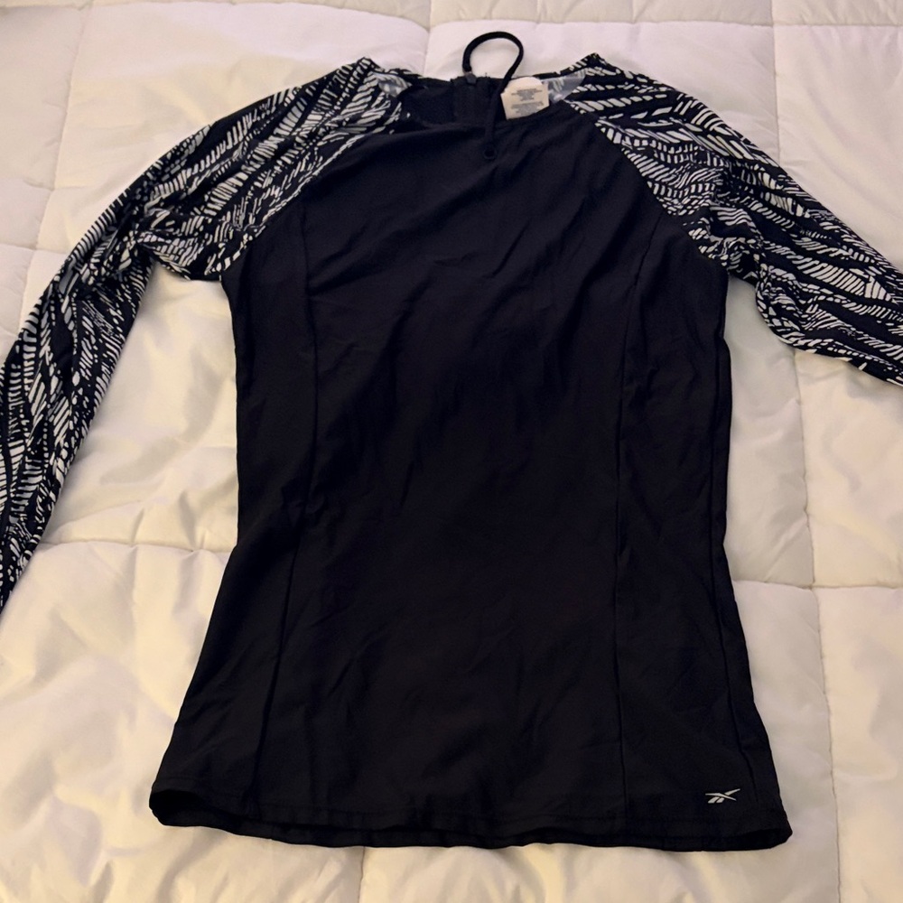 Reebok Black Rash Guard with Monochrome Patterned Sleeves